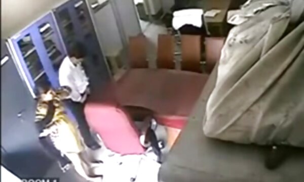 XXX 22 guru melakukan hubungan seks ibu dan anak di sekolah, bahagian 2.
