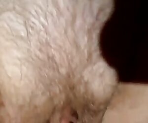 Air mani dalam faraj dewasa fuck video buatan sendiri yang lebih tua.