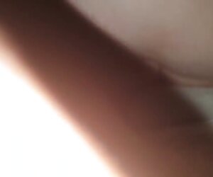 Isteri putih curang video lucah matang dengan lembu hitam bahagian 3.