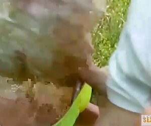 Video seks orang Mexico matang dan muda xxx dengan Oma.