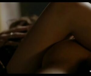 Caitriona Balfe dan Lotte Verbic matang bogel pada lucah matang.