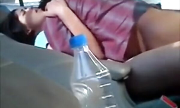 XXX Sialan dalam kereta saya, video buatan sendiri dengan orang dewasa disiarkan untuk tontonan percuma.
