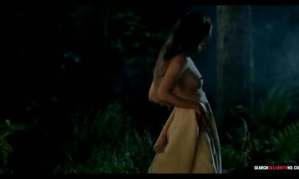 XXX Caitriona Balfe dan Lotte Verbic matang bogel pada lucah matang.