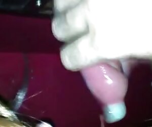 Isteri kebogelan awam di gloryhole menghisap orang asing spanish matang tiub masuk.