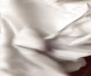Wanita pembersihan, wanita tua gila xxx bercinta dengan gadis Asia.