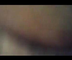 Langsing lucah tegar lelaki tua dengan cucu perempuan desi bhabi kacau.