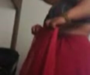 Makcik India Suka Wanita Persetankan Haiwan Kesayangan 1334.