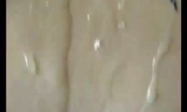 XXX Beban yang bagus di pantatnya dan di belakangnya. Video wanita matang.