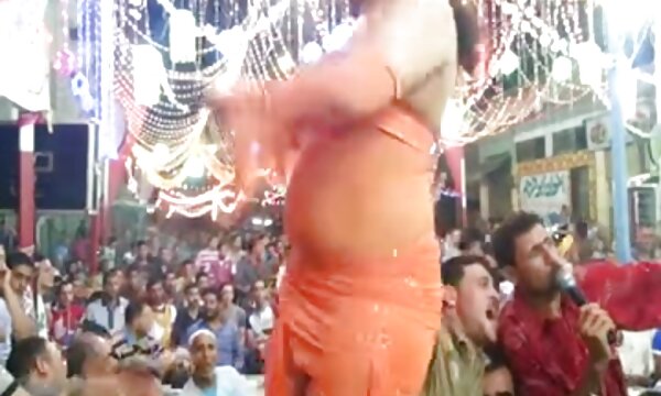 XXX Video tarian Arab nenek menghisap orang Mesir matang 44.